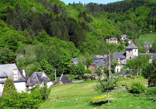 S'installer dans le village de Saint Sylvain