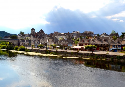 S'installer dans le village de Argentat sur Dordogne