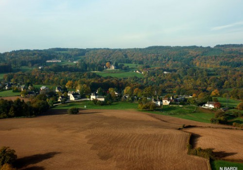 S'installer dans le village de Saint Bonnet Les Tours de Merle