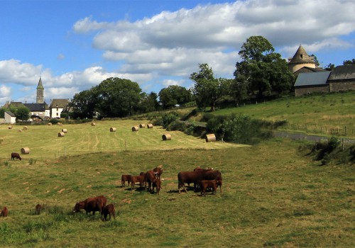 S'installer dans le village de Rilhac Xaintrie