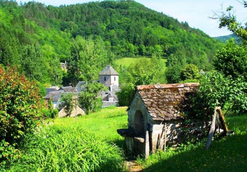 S'installer dans le village de Saint Sylvain