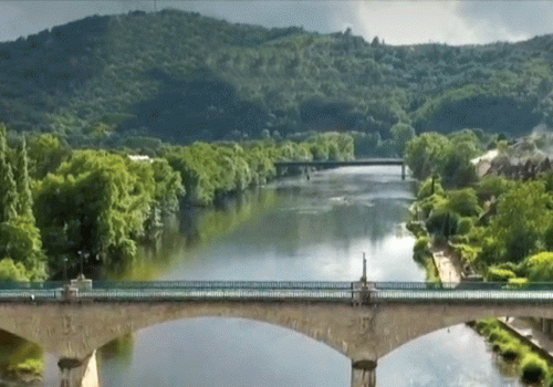 S'installer dans le village de Quitter la ville