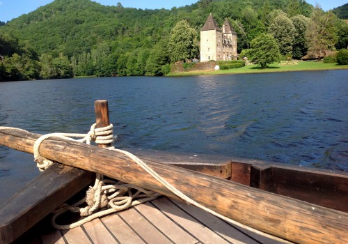 S'installer dans le village de Saint-Martial-Entraygues