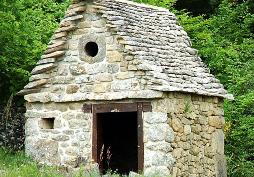 S'installer dans le village de Saint-Martin-La-Méanne